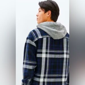 EUC American Eagle Heavyweight Hooded Flannel